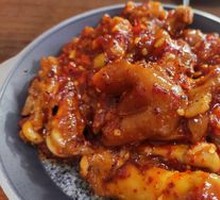 Sweet and Spicy Pig Trotters