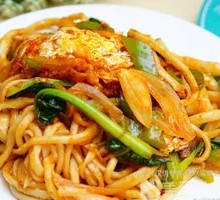 Snow Cabbage Stir-Fried Noodles