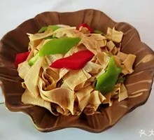 Bell Pepper and Tofu Skin Stir-Fry