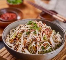 Spicy麻 Chicken Noodles