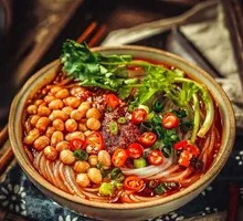 Family Feast Spicy Rice Noodles