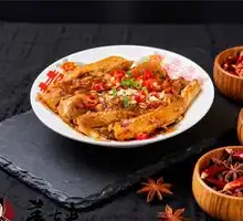 Spicy麻 Chicken with Chili and Sichuan Peppercorns