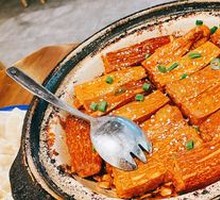 Stewed Old Pumpkin in Clay Pot