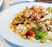 Bok Choy Stir-Fried with Snail Slices