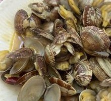 Spicy Stir-Fried Clams