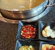 High-Calcium Beef Bone Soup Pot