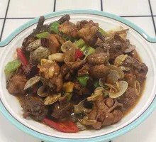 Red Island Clam Stir-fried with Laoshan Rooster