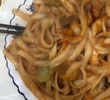 Stir-Fried Beef with Knife-Cut Noodles
