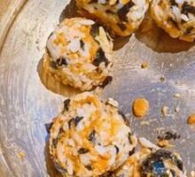 Hand-Pressed Seaweed Pork Floss Rice Ball