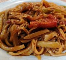 Stir-Fried Egg Noodles with Knife-Cut Noodles