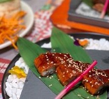 Grilled Eel with蒲 Sauce