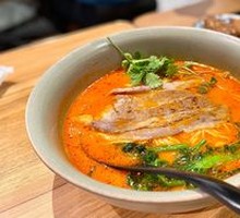 Tomato Herb Soup with Pork Knuckle Noodles