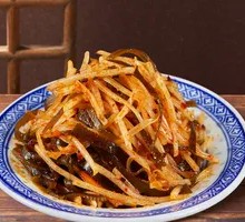 Double-Mixed Potato and Kelp Slaw