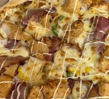 烧烤嫩汁鸡肉披萨