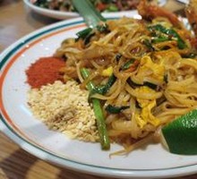 Thai Khao Pad
