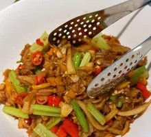 Sour Radish Stir-Fried Beef Tripe