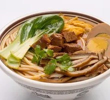 Family Feast Beef Noodle Soup