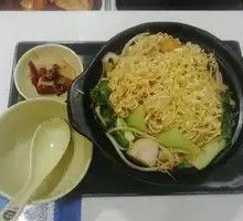 Hot Pot Instant Noodles