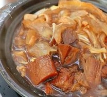 Half Meat Half Tendon Hot Pot