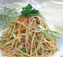 Scallion Stir-fried Dried Tofu Shreds