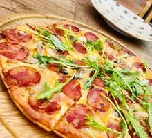 Spicy Sausage Mushroom Pizza