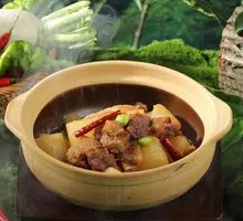 Braised Beef Shank with Radish