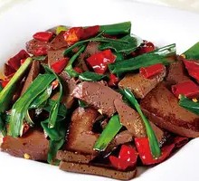 Spicy Stir-Fried Lamb Blood