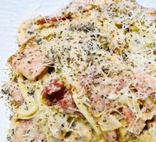 Truffle Cream Bacon Pasta