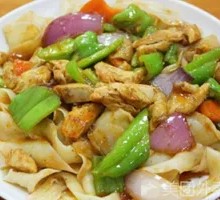 红烧鸡块盖浇面