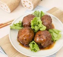 Braised Pork Meatballs