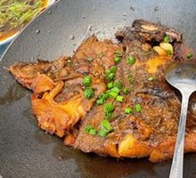 Iron Pot Halibut Head