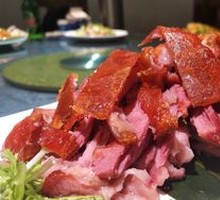 Crispy Roast Pork Shank