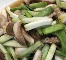 Scallion and Octopus Salad