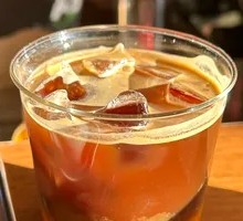 Yellow Apricot Sparkling Americano