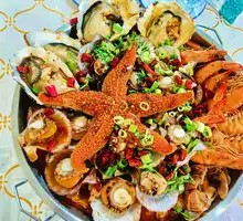 Steamed Seafood in Large Pot