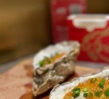 Garlic Steamed Large Oysters