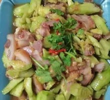 Cucumber and Pork Head Salad