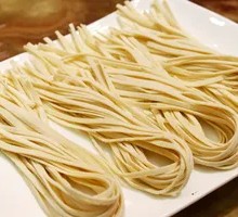 Handmade细 Noodles