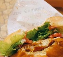 Cheesy Grilled Chicken Burger