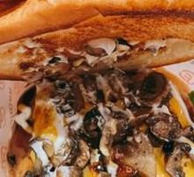 Mushroom Grilled Chicken Burger