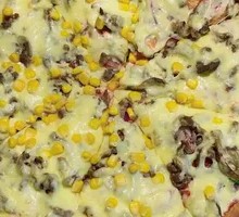 Black Pepper Beef Pizza