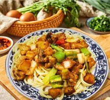 Big Pot Chicken Noodles