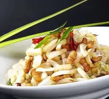 Stir-Fried Beef and Chinese Cabbage Rice Bowl