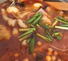 Hot Pot Sliding Meat Rice Noodles