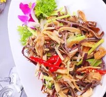 Deer Antler Mushroom Stir-Fry with Pork