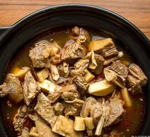 Tender Beef with Noodles and Tripe