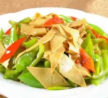 Bell Pepper and Tofu Skin Stir-Fry