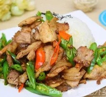 Spicy Pork Stir-fry Rice Bowl