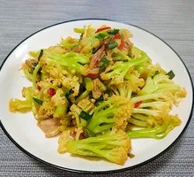 Stir-fried Cabbage with Meat