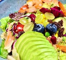 Avocado and Shrimp Salad